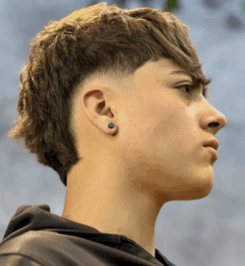 31 Model Rambut Pria Terbaru 2025 Sesuai Bentuk Wajah, Gen Z Banten Wajib Nih! 7 model rambut pria