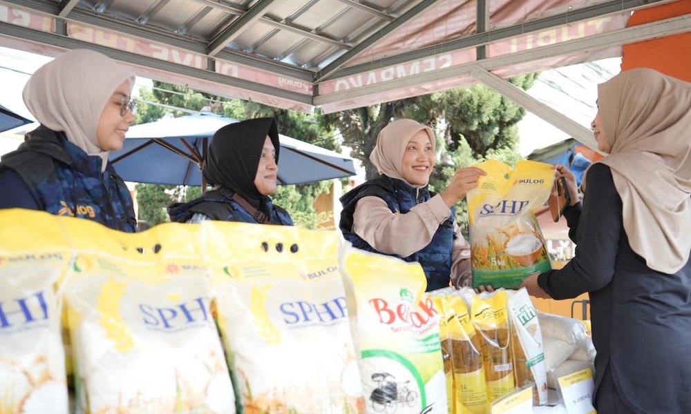 Bulog Kawal Ketat Distribusi Beras SPHP dan Bantuan Pangan di Serang dan Tangerang 2 Perum Bulog