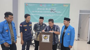 Penandatanganan pakta integritas oleh kedua calon dengan DPD KNPI Tangsel