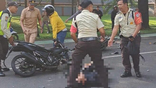 Korban kecelakaan di kawasan Alam Sutera, jalan Sutera Utama, Serpong Utara, Kota Tangsel. Foto: tangkapan layar