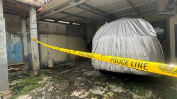 TKP wanita paruh baya ditemukan tewas, ia diduga dibunuh oleh mantan suaminya. Foto: Bantenlive