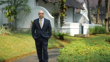 Roger Jude Hessing Resmi Jadi General Manager ARYADUTA Lippo Village