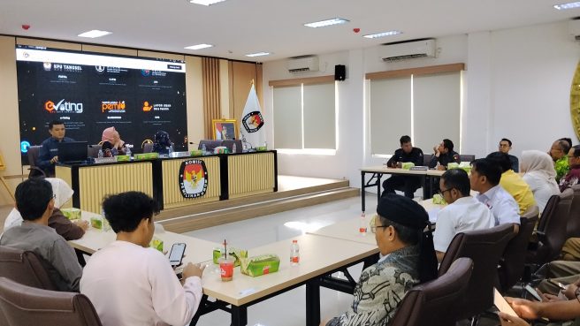 KPU Tangsel Evaluasi Layanan Publik