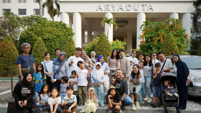 ARYADUTA Lippo Village Gelar Family Photo Walk