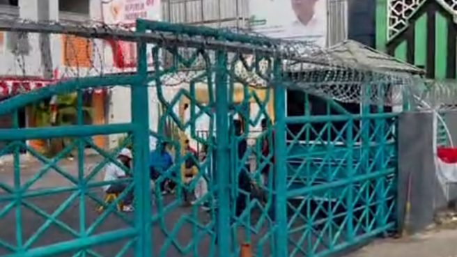 Sekolah Islam Pamulang di Pasangi Kawat Berduri