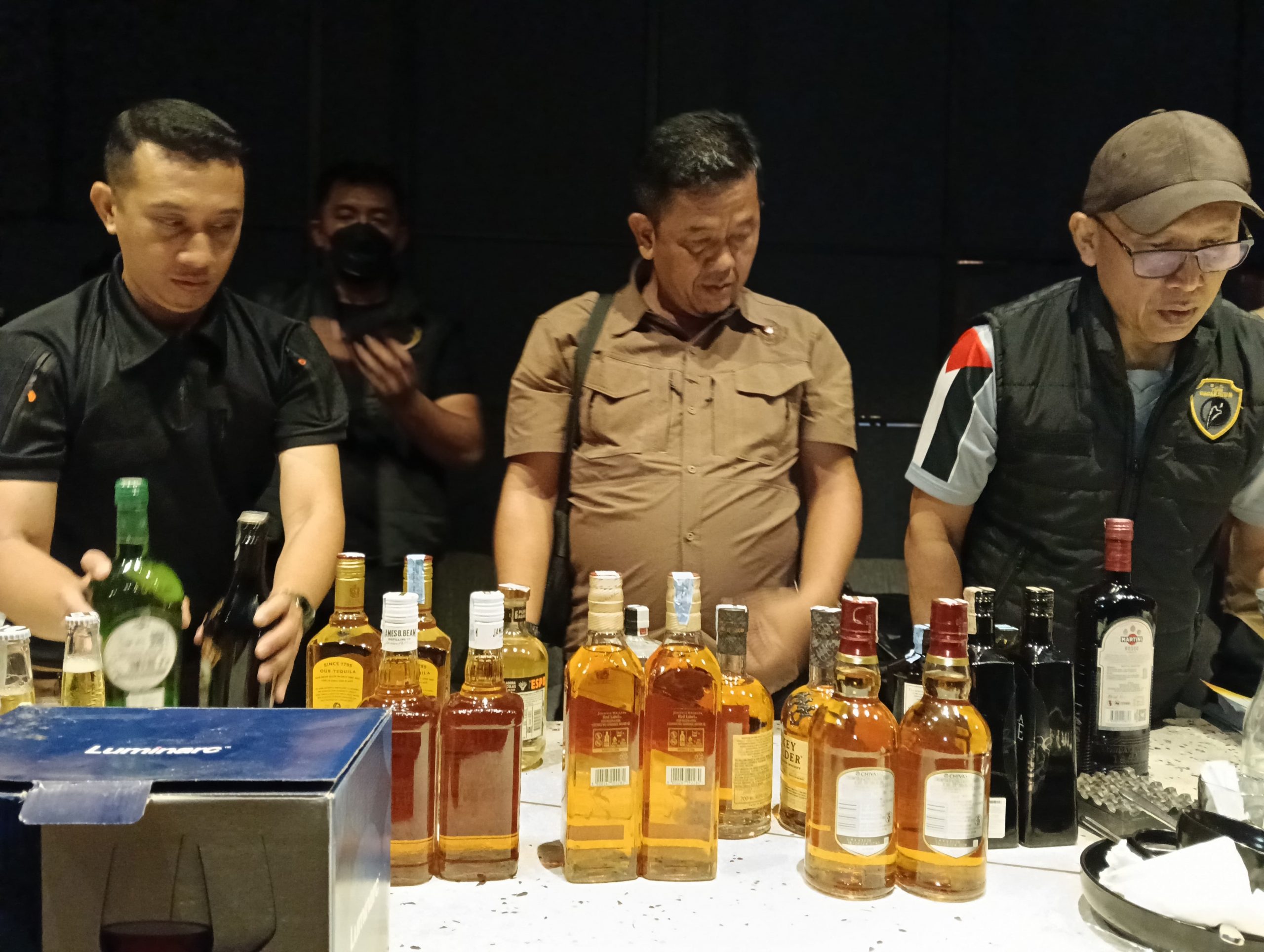 Satpol PP Tangsel Razia Minuman Beralkohol